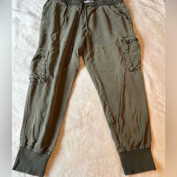 Women’s Olive Cargo Jogger Pants - Picture 1 of 5